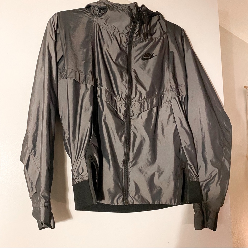 Nike Cropped Zip Up jacket size S